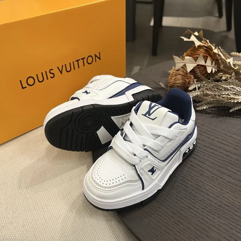 Durable LOUIS VUITTON SHOES 29490