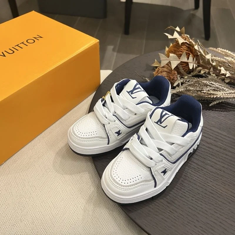 Durable LOUIS VUITTON SHOES 29490