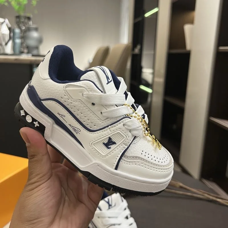 Durable LOUIS VUITTON SHOES 29490