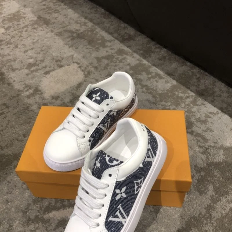 LOUIS VUITTON SHOES Functional 30166