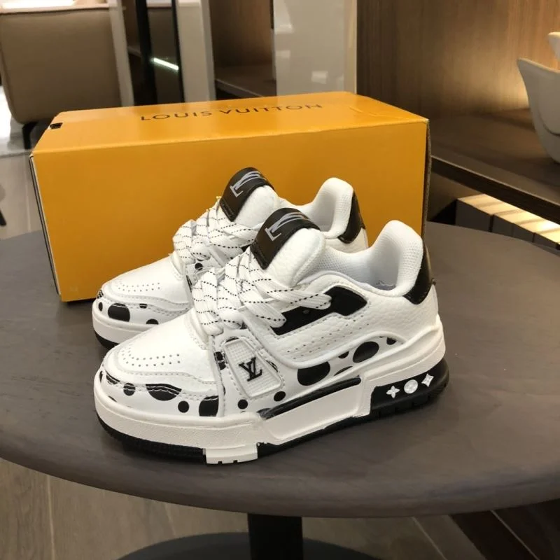 Effortless LOUIS VUITTON SHOES 30151