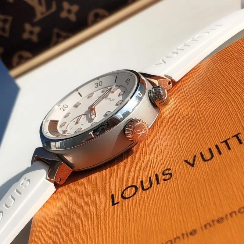 Resilient LOUIS VUITTON Watches 189990
