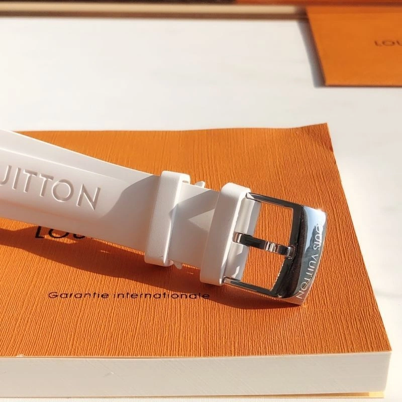 Resilient LOUIS VUITTON Watches 189990