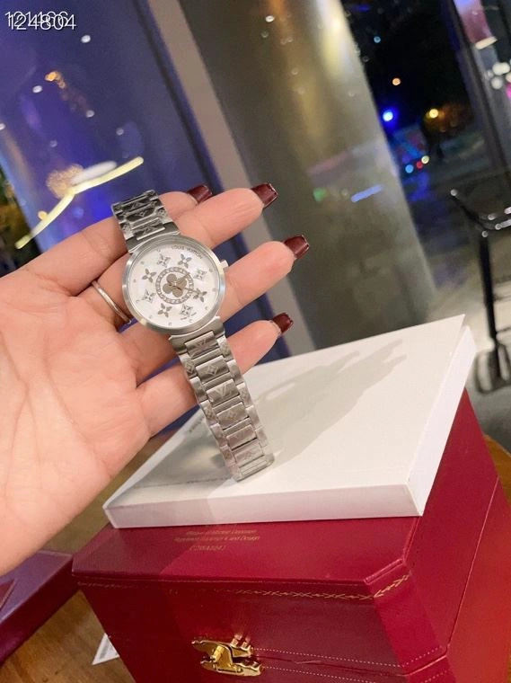 Sustainable LOUIS VUITTON Watches 189969