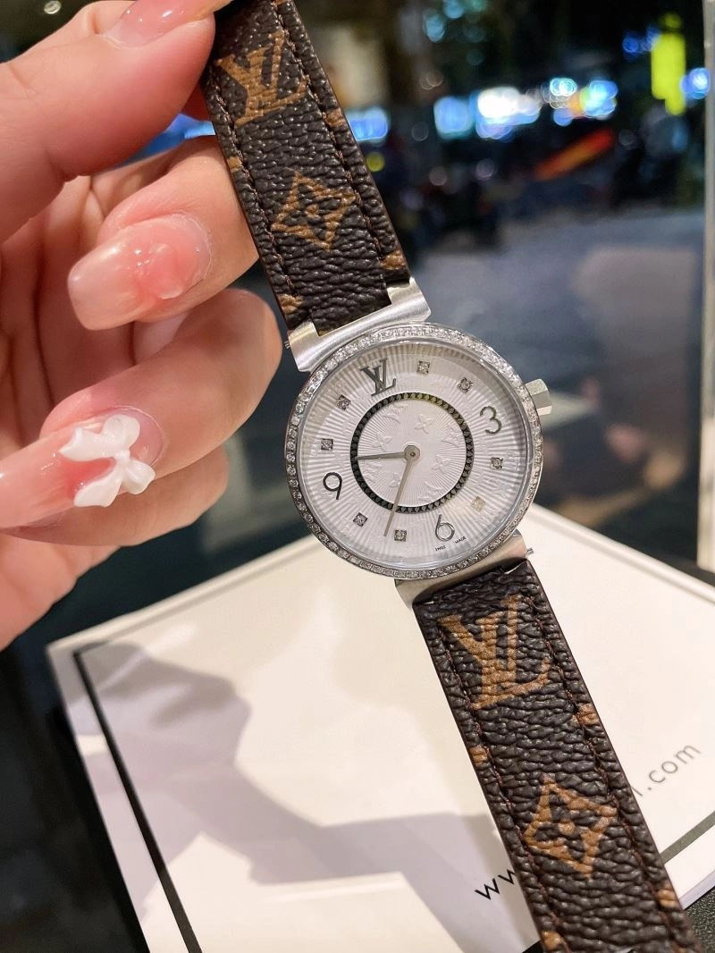 LOUIS VUITTON Watches Fashionable 189967