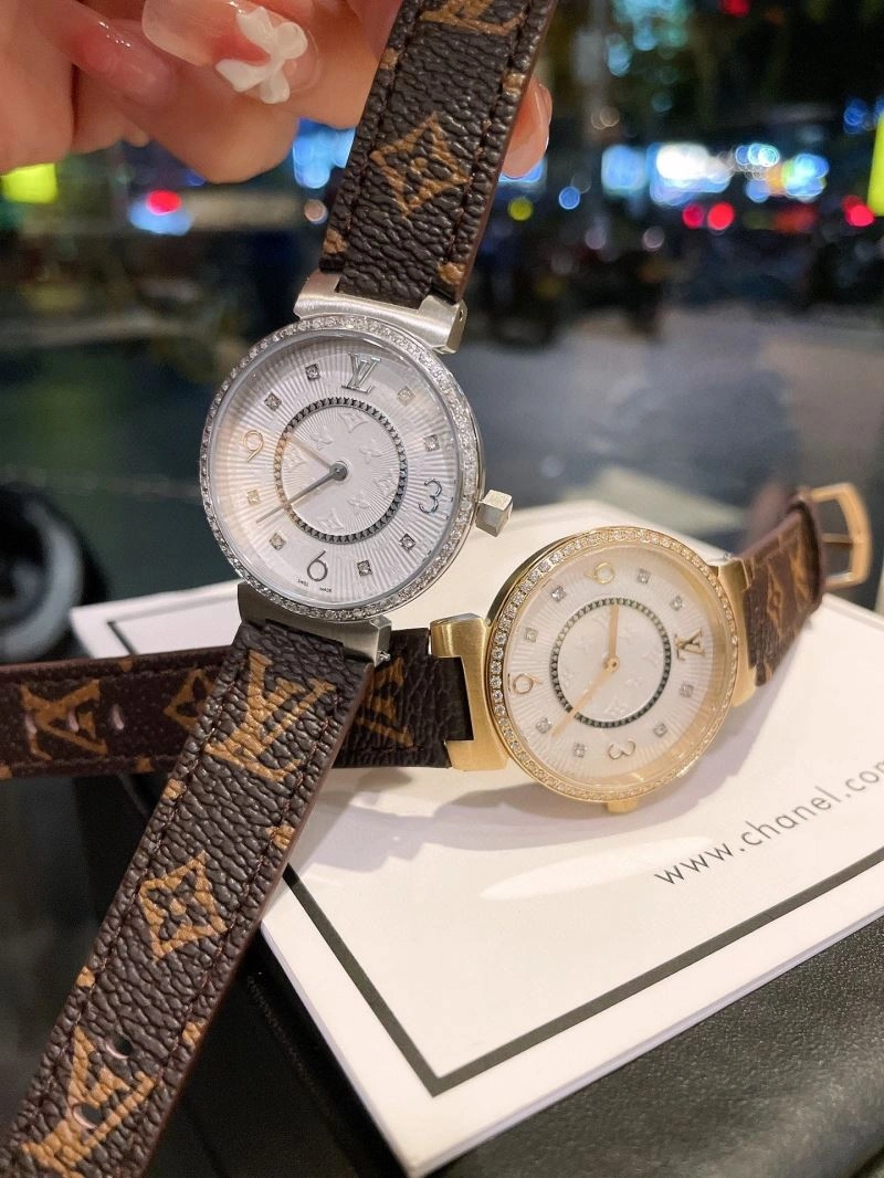 LOUIS VUITTON Watches Fashionable 189967