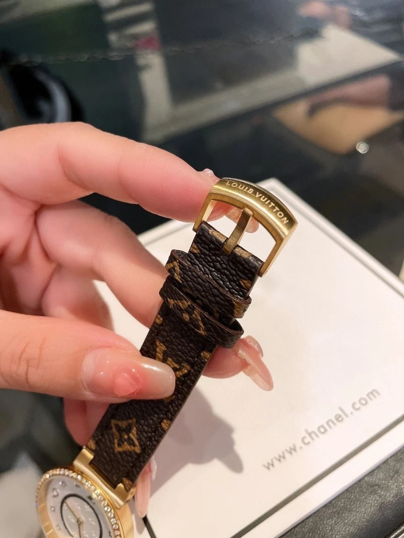 LOUIS VUITTON Watches Fashionable 189967