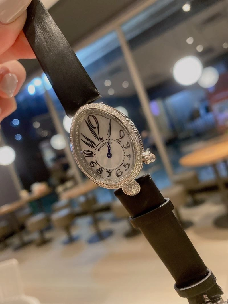 LOUIS VUITTON Watches Supportive 189970