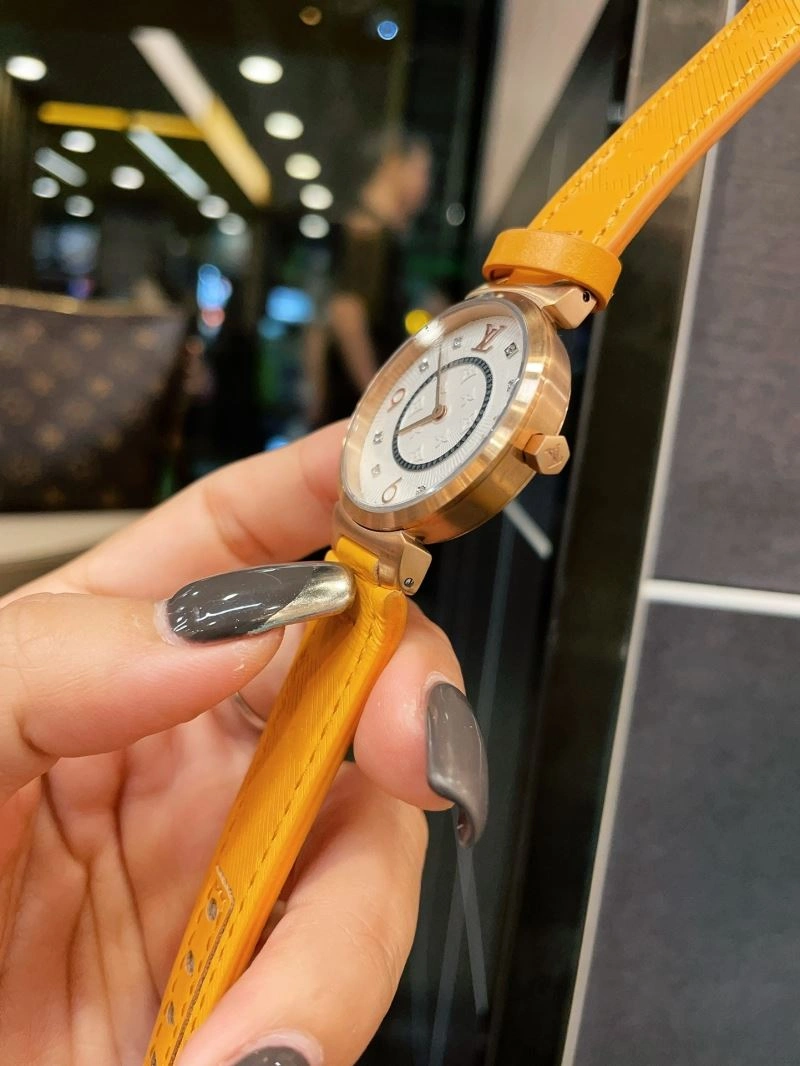 LOUIS VUITTON Watches Durable 189960