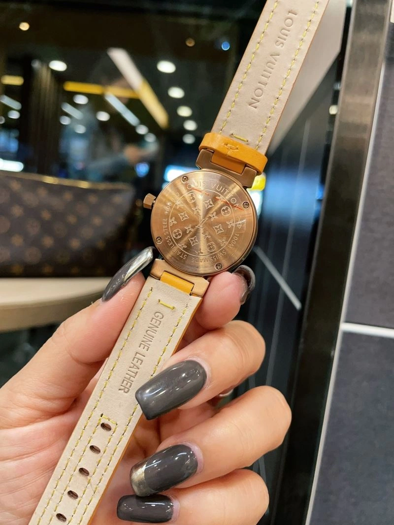 LOUIS VUITTON Watches Durable 189960