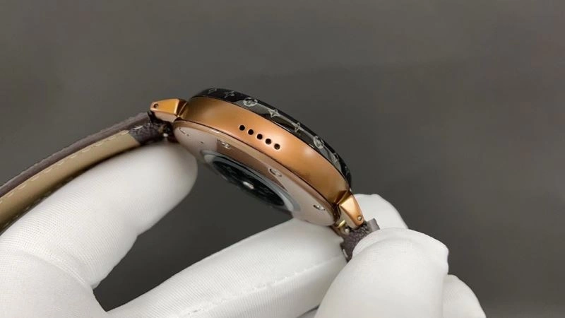 TimelessDesign LOUIS VUITTON Watches 189961