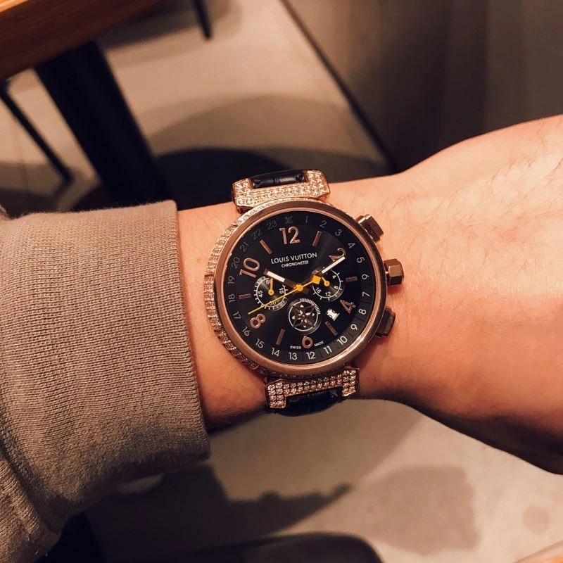 Unique LOUIS VUITTON Watches 189964