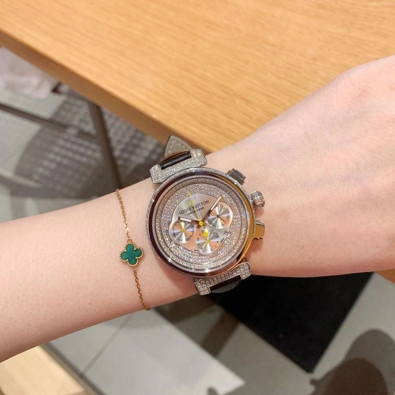 LOUIS VUITTON Watches Resilient 189971