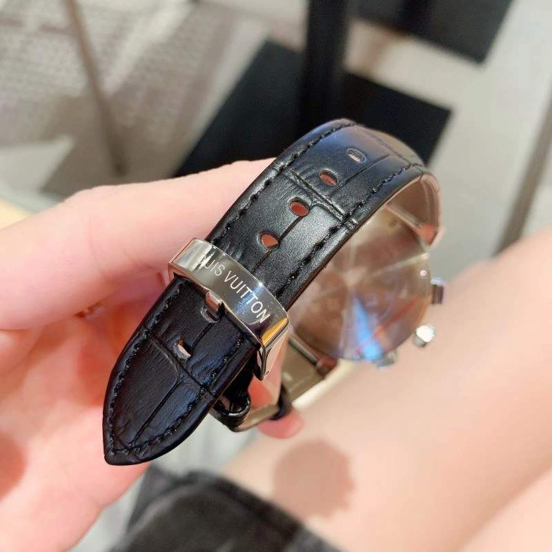 LOUIS VUITTON Watches Resilient 189971
