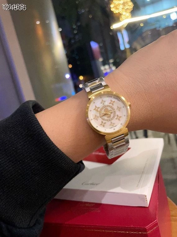 ModernLook LOUIS VUITTON Watches 189956