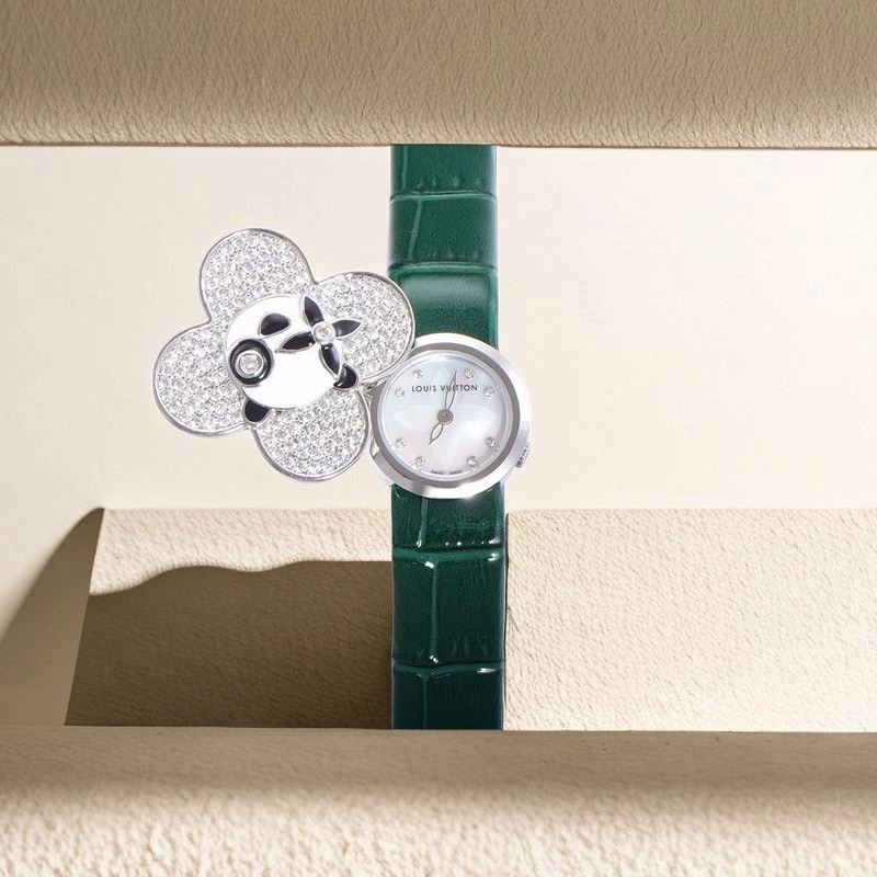 Modern LOUIS VUITTON Watches 189950