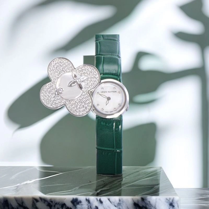 Sustainable LOUIS VUITTON Watches 189947