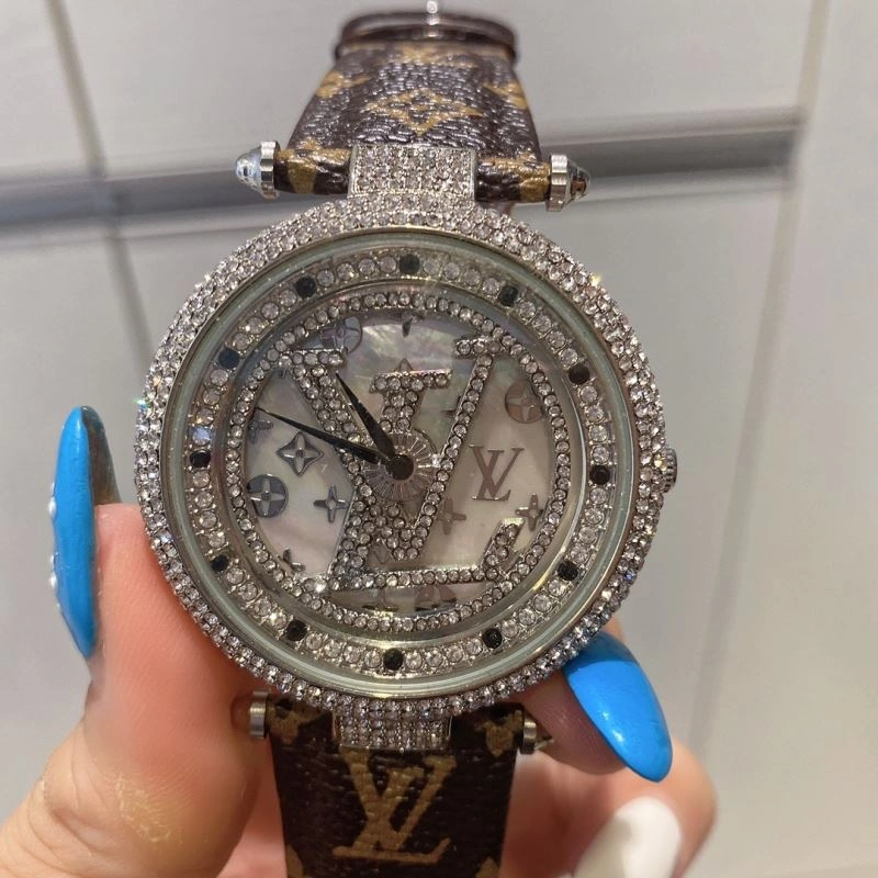 LOUIS VUITTON Watches Seasonal 189936