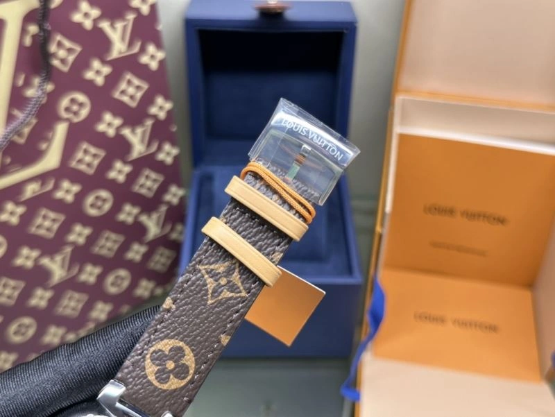 SoftTouch LOUIS VUITTON Watches 189928