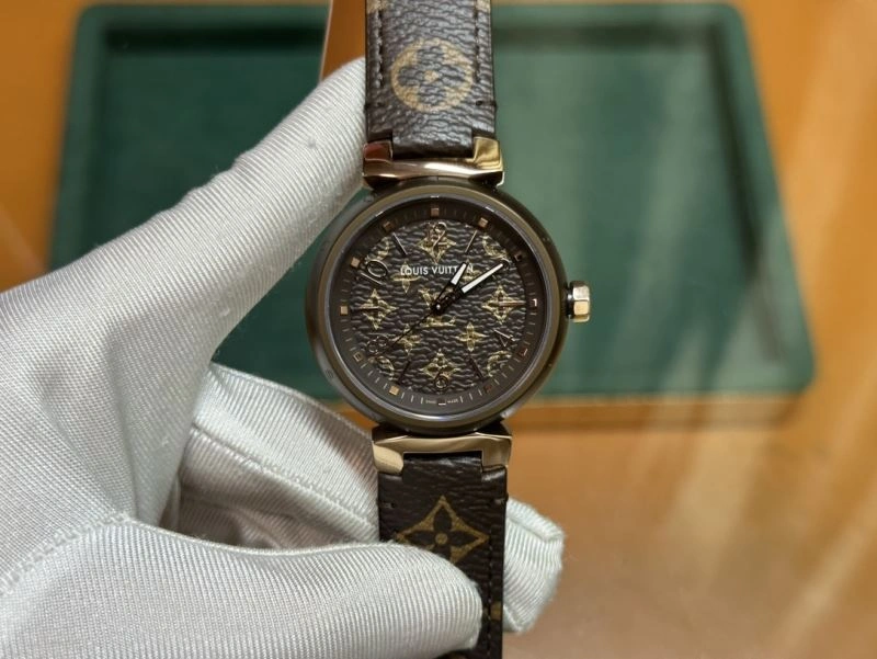 SmoothTexture LOUIS VUITTON Watches 189924