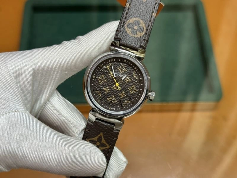 Attractive LOUIS VUITTON Watches 189914