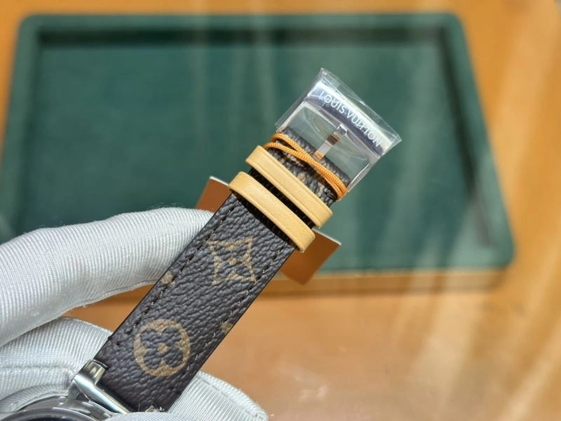 Attractive LOUIS VUITTON Watches 189914