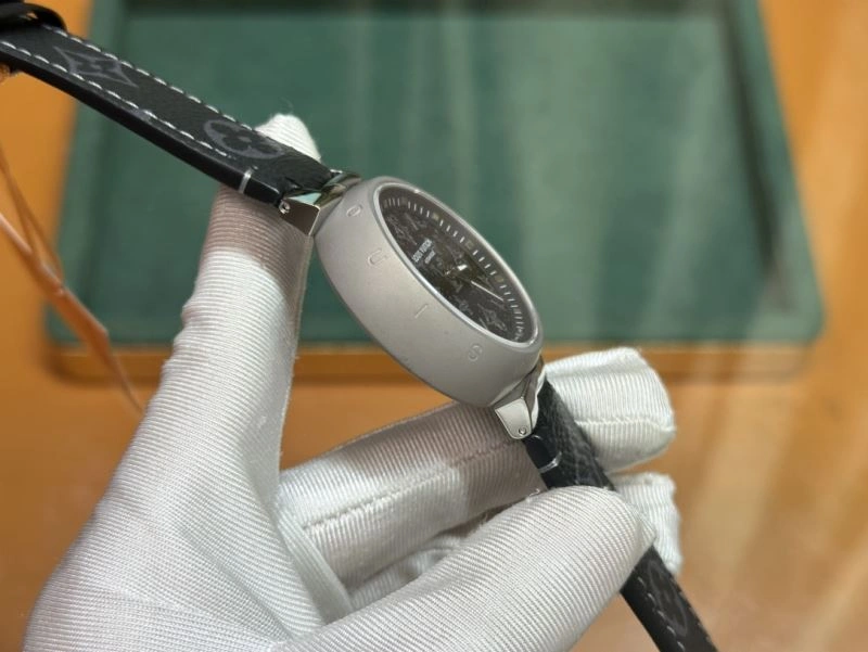 LOUIS VUITTON Watches QuickDry 189913