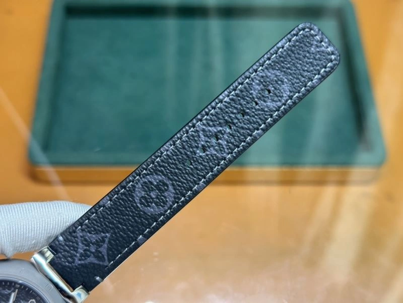 LOUIS VUITTON Watches QuickDry 189913
