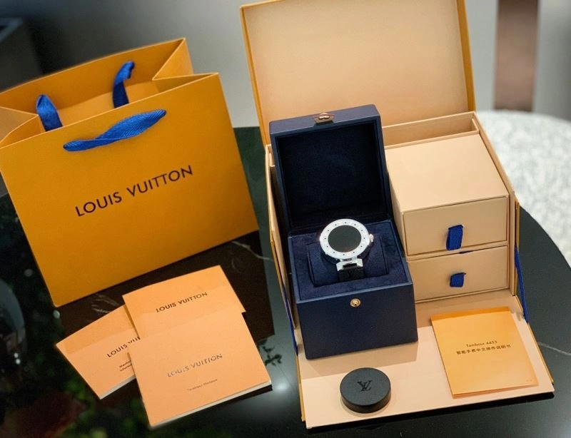 LOUIS VUITTON Watches StreetReady 189908