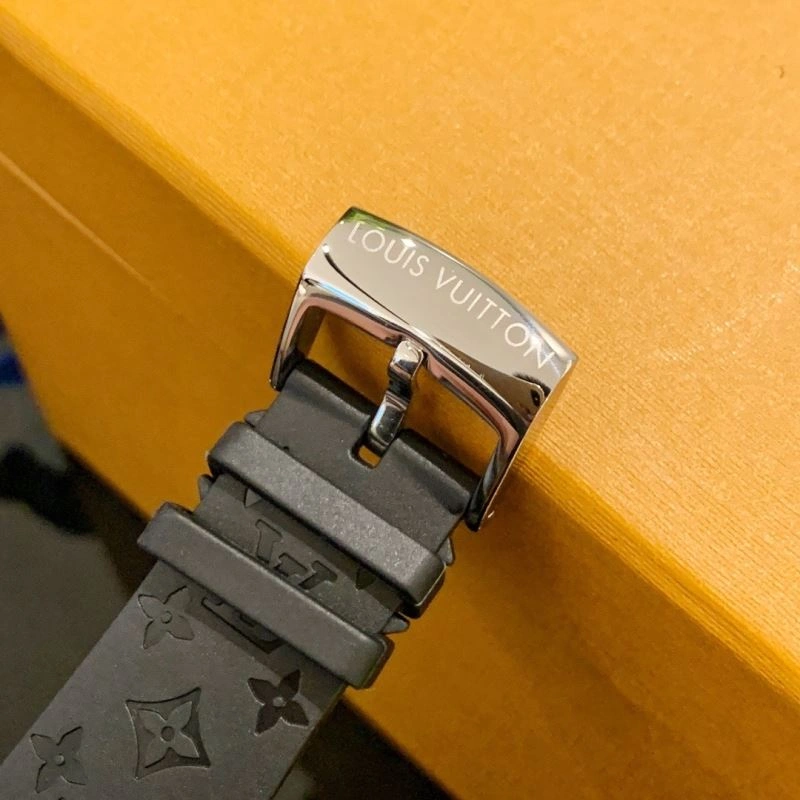 GoAnywhere LOUIS VUITTON Watches 189909