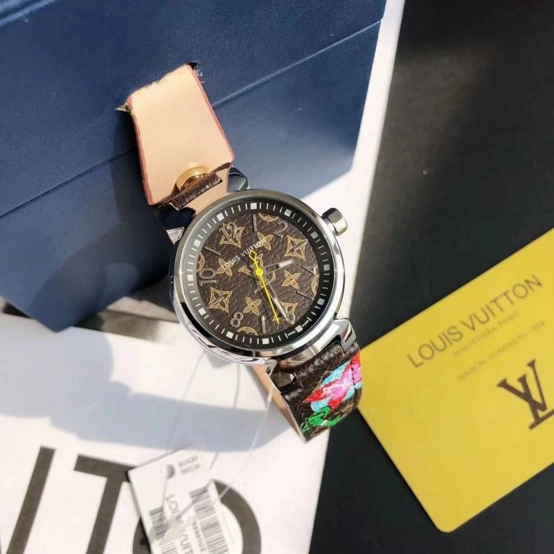Compact LOUIS VUITTON Watches 189874