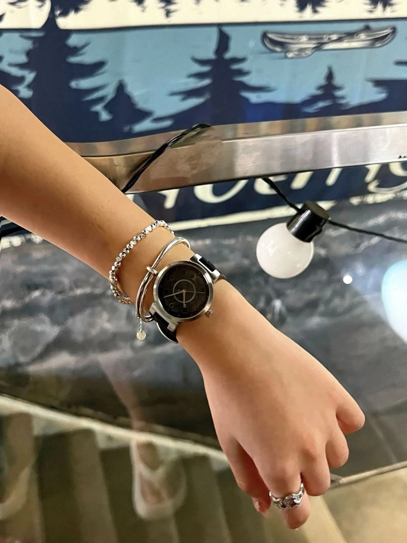 LOUIS VUITTON Watches Practical 189832