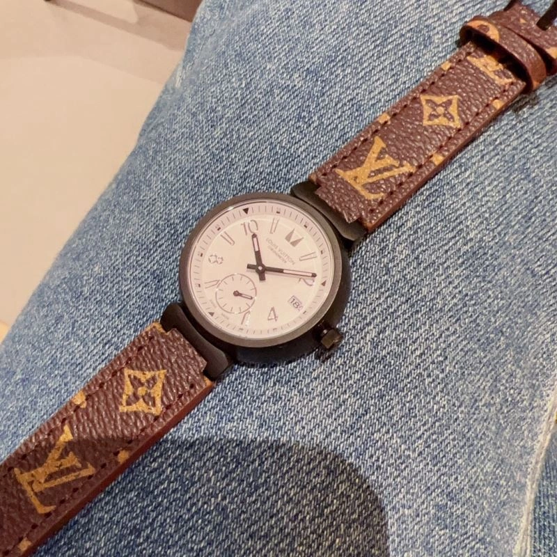 LOUIS VUITTON Watches Original 189852