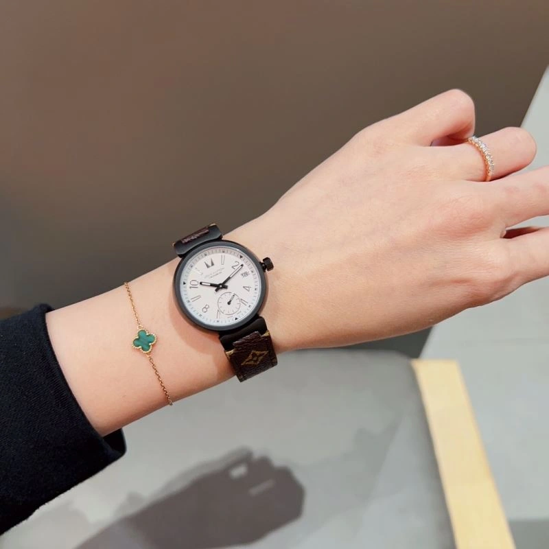 LOUIS VUITTON Watches Original 189852