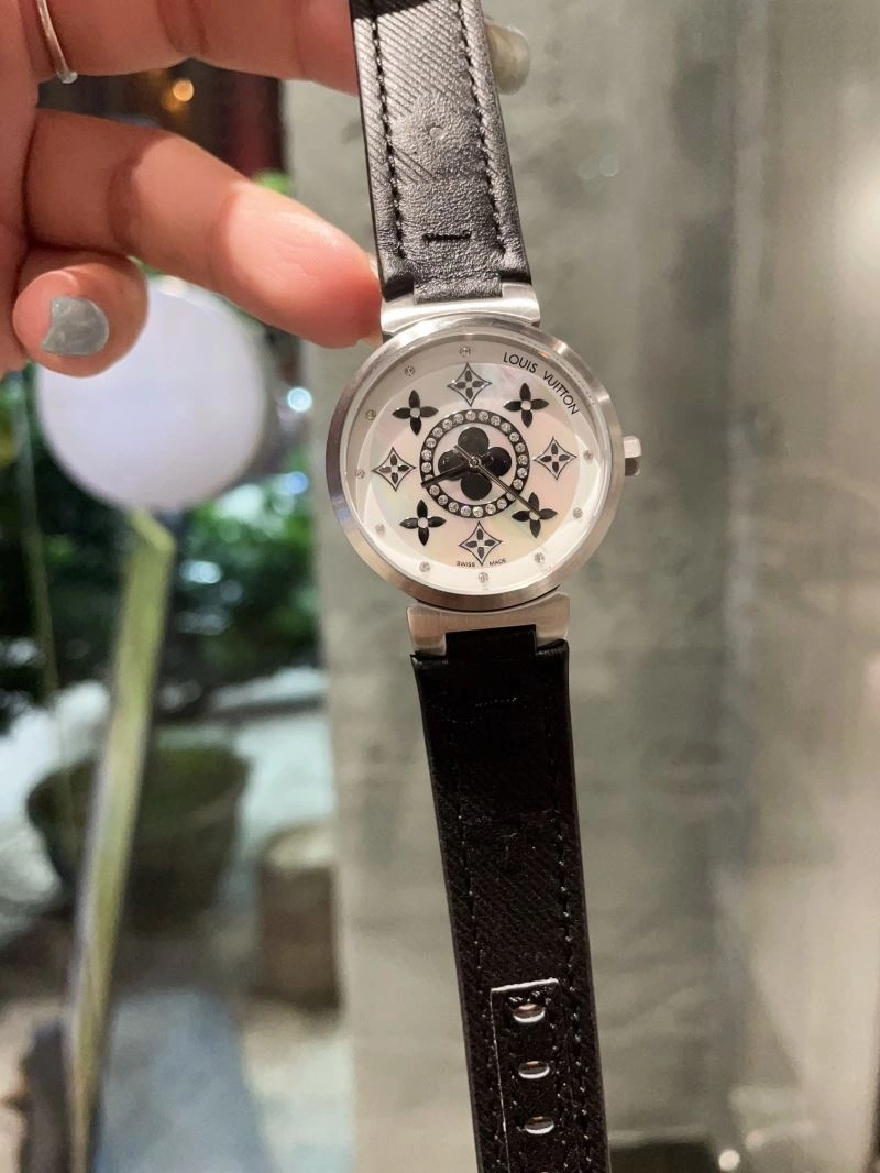 LOUIS VUITTON Watches Sleek 189841