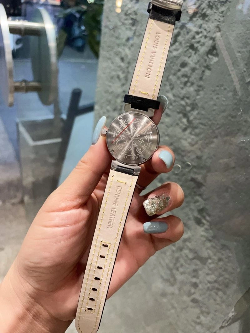 LOUIS VUITTON Watches Sleek 189841