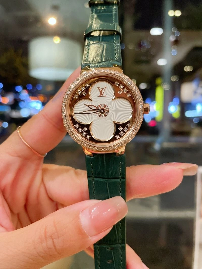 LOUIS VUITTON Watches Modern 189871