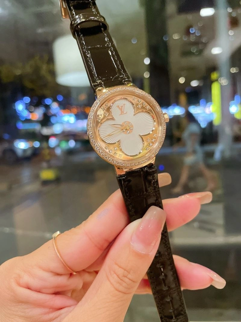 LOUIS VUITTON Watches Modern 189871