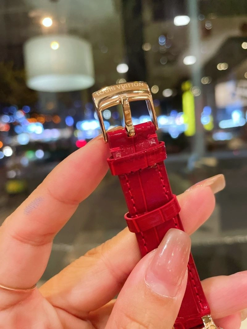 LOUIS VUITTON Watches Modern 189871