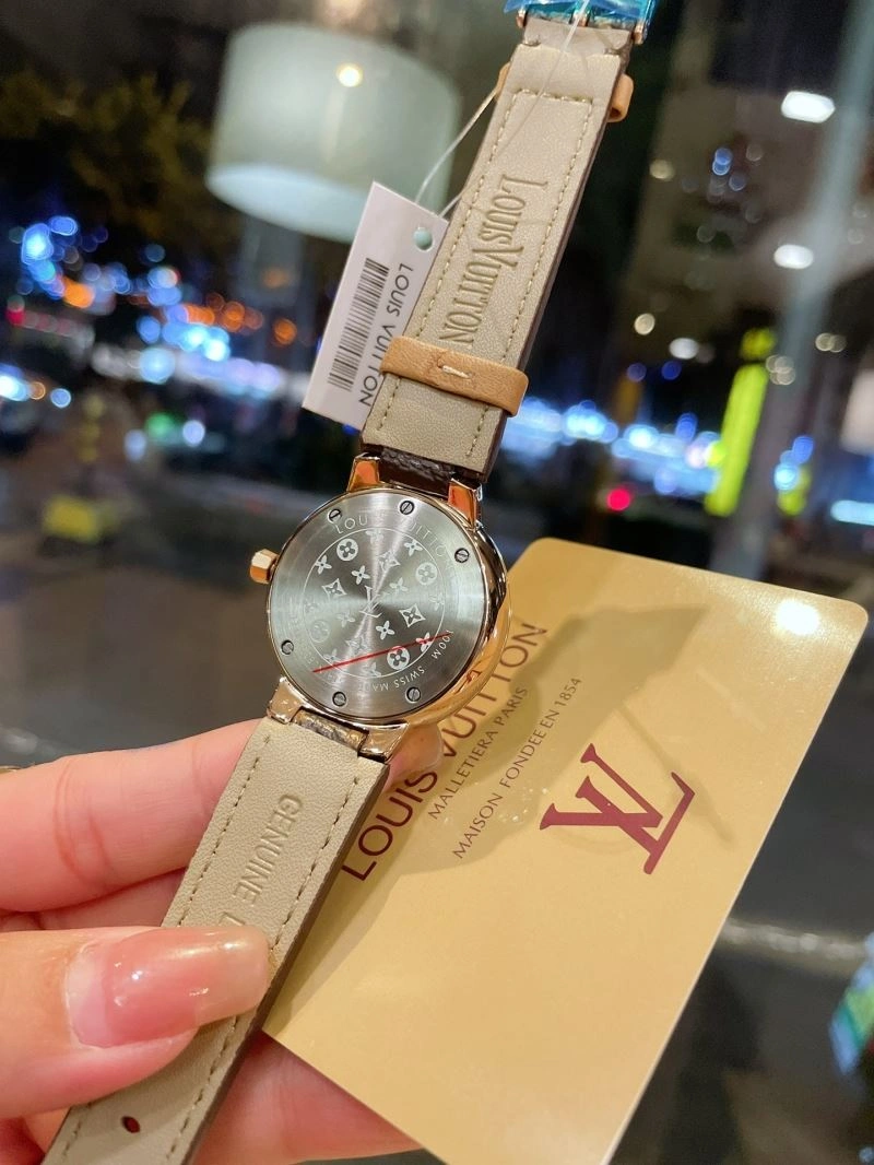 LOUIS VUITTON Watches UrbanStyle 189869