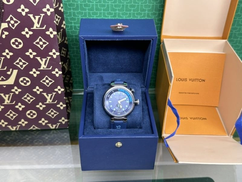 LOUIS VUITTON Watches Unisex 189867