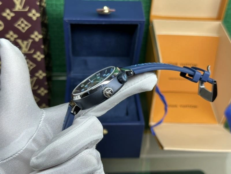 LOUIS VUITTON Watches Unisex 189867