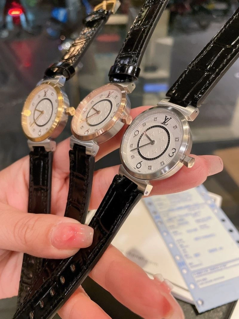 LOUIS VUITTON Watches WeatherProof 189861