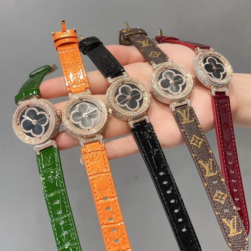 Compact LOUIS VUITTON Watches 189860