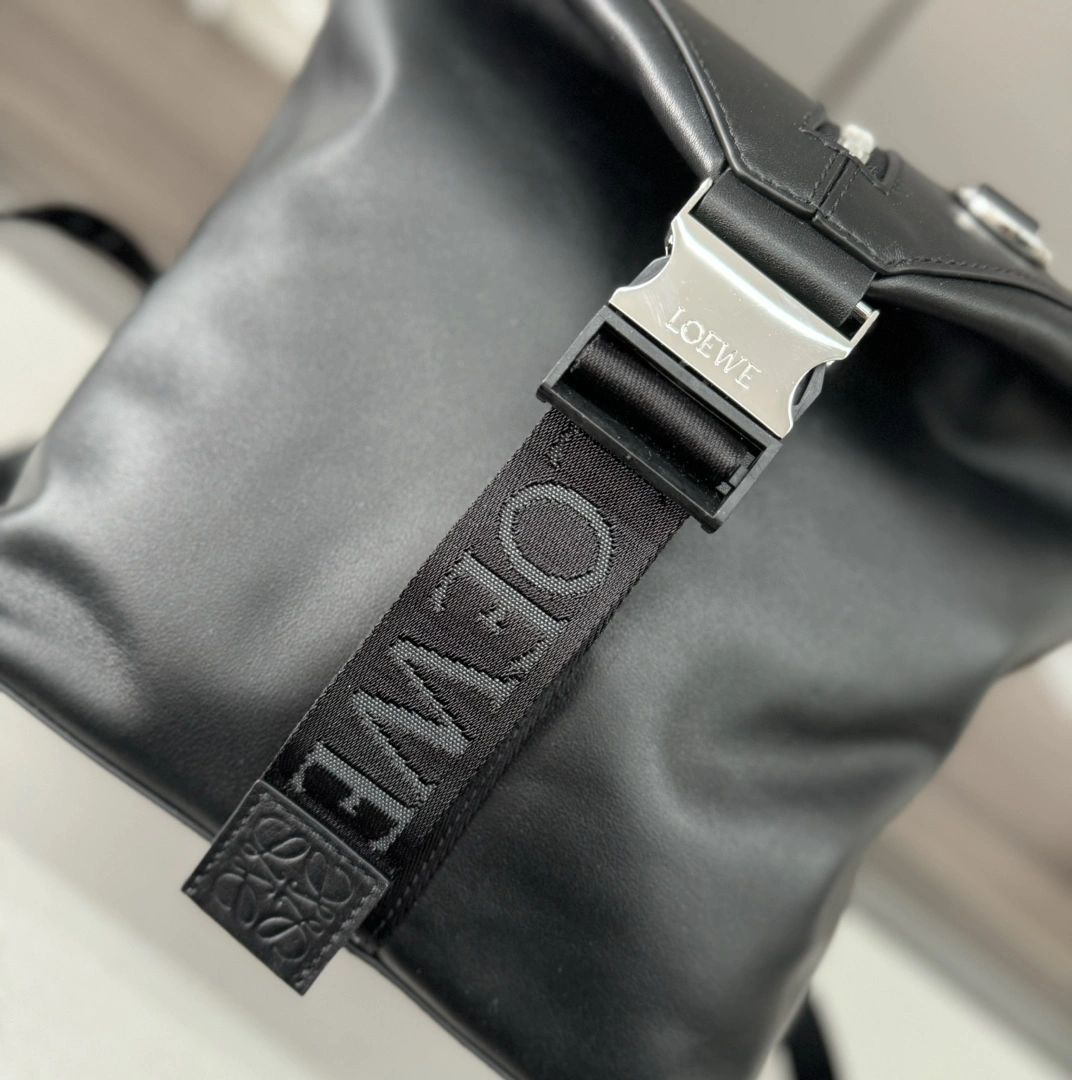 Loewe Backpacks Versatile 72200