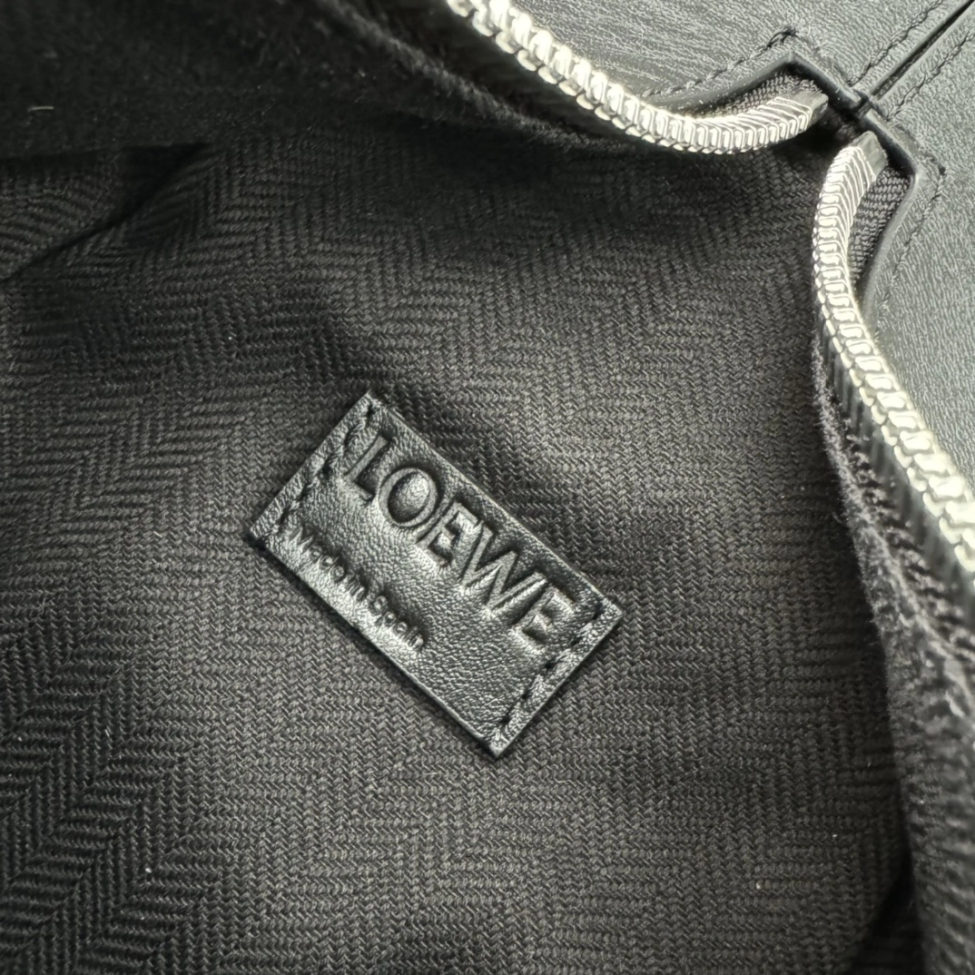 Loewe Backpacks Versatile 72200