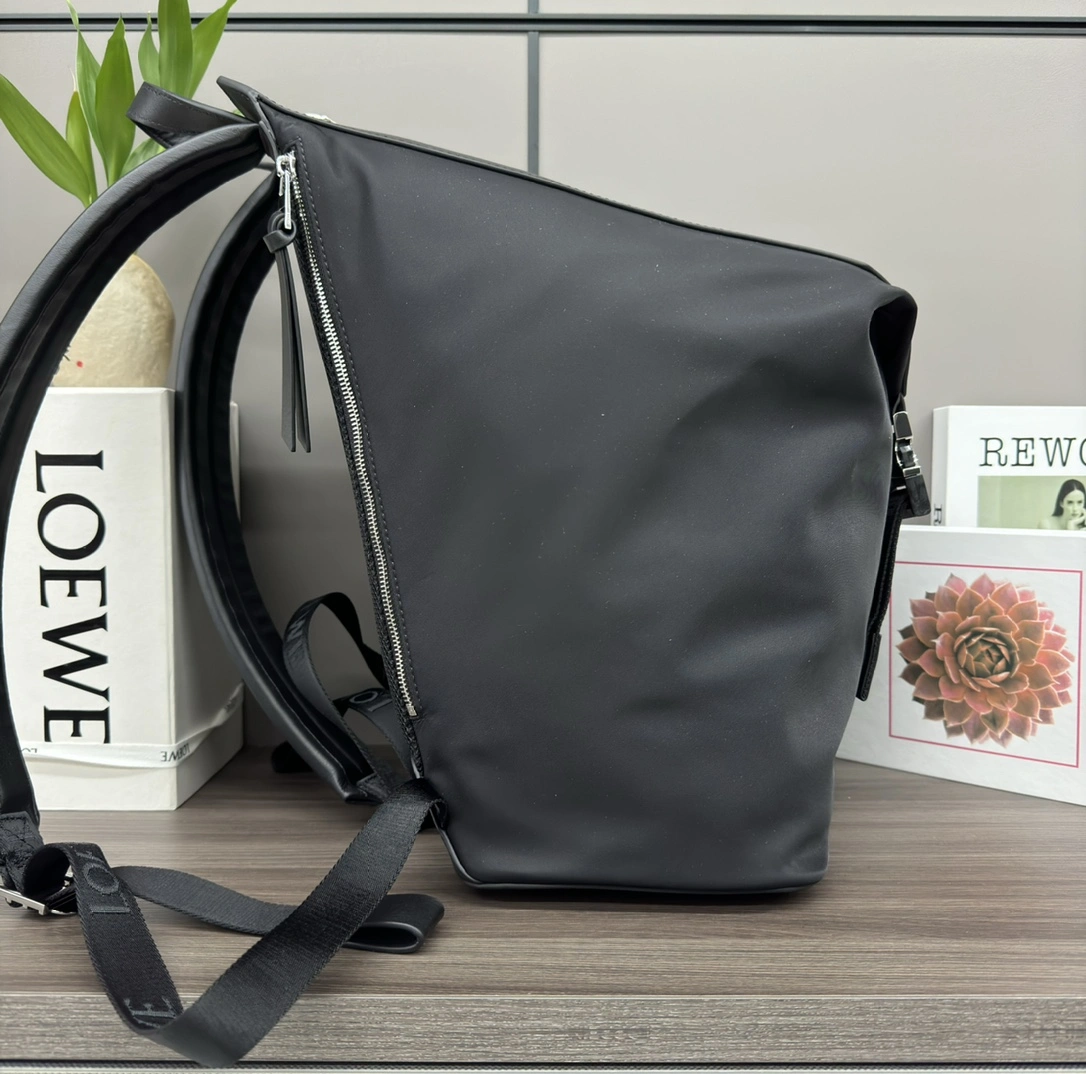 Loewe Backpacks Sophisticated 72196