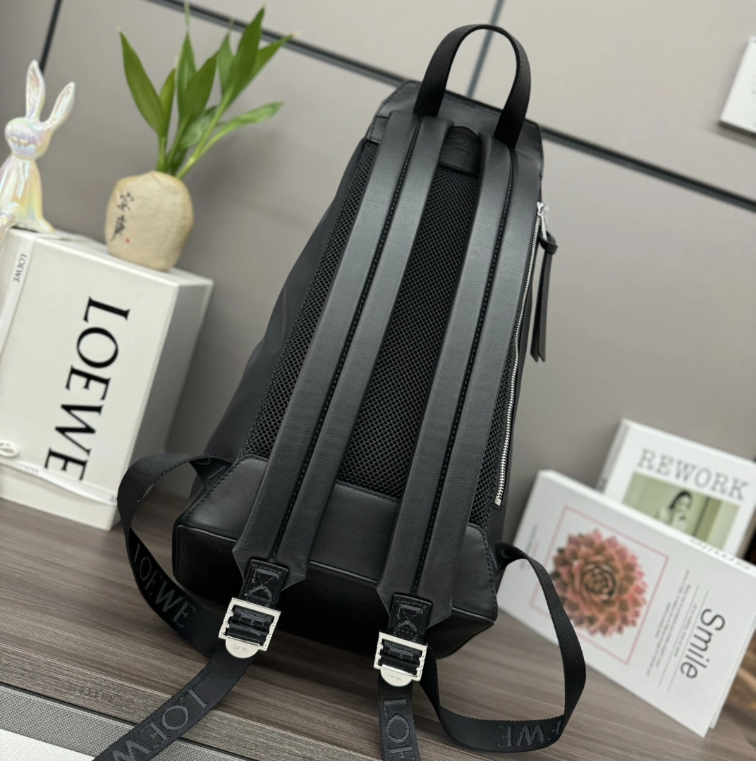 Loewe Backpacks Sophisticated 72196