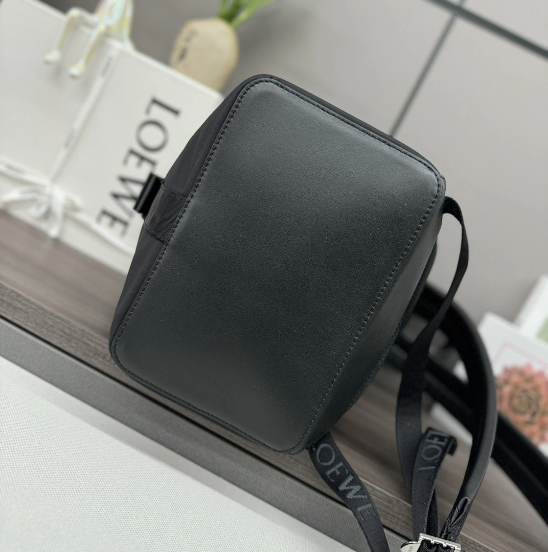 Loewe Backpacks Sophisticated 72196