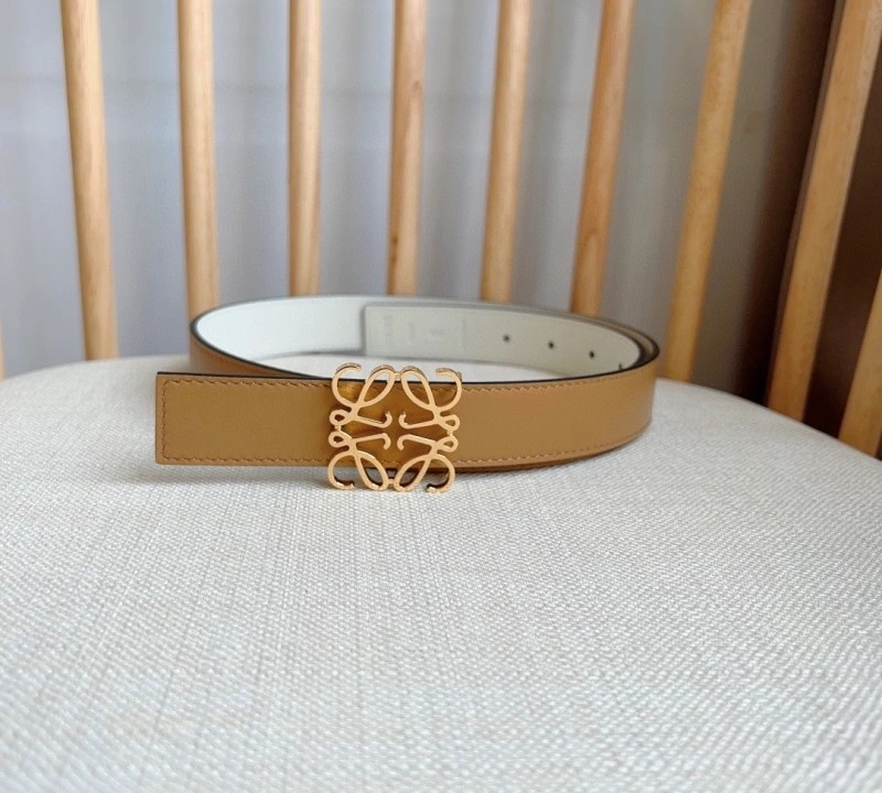 Versatile Loewe Belts 296869